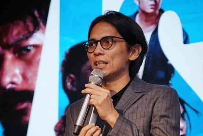 CEO Visinema yang juga produser Jumbo, Angga Dwimas Sasongko. [Instagram]